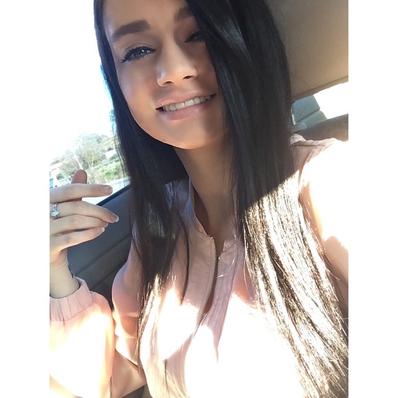 Meet your Posher, Lexi - Picture 1 of 1